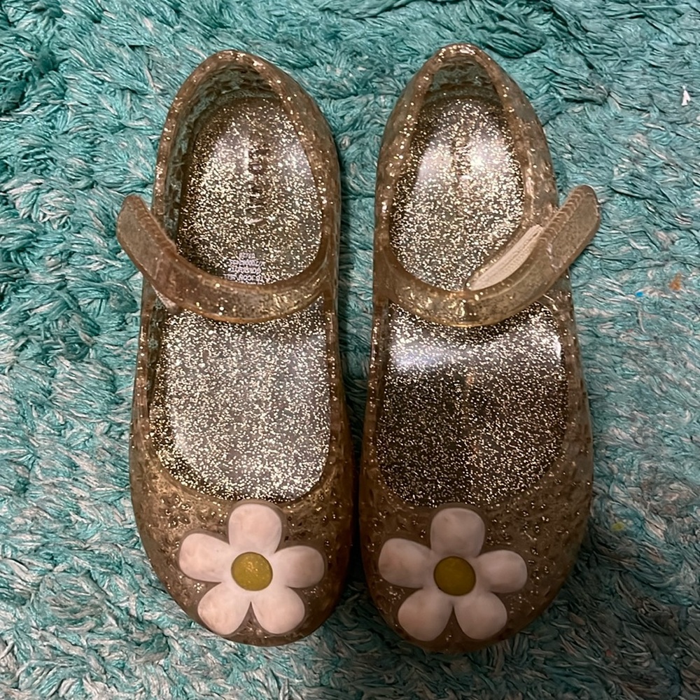 Size 8 toddler jellies!!